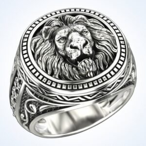 Gift for him patterned lion signet ring, oxidized 925 sterling silver